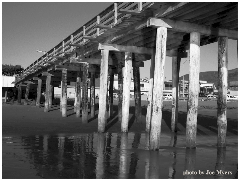 The pier at Cayucos Beach - Cayucos California